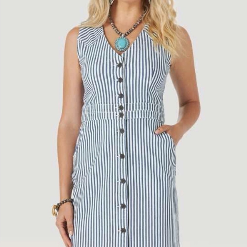 Wrangler Navy and White Striped Sleeveless Button-Front Dress
